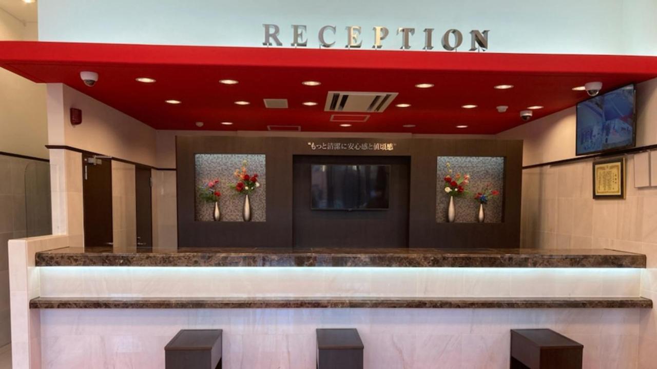 Toyoko Inn Hiroshima-Eki Stadium Mae Exterior photo